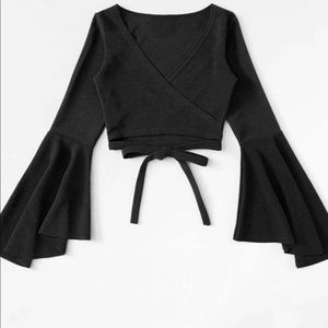 Self tie flounce crop top wrap